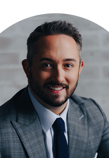 A photographic portrait of ADA Smilecon 2022 scheduled speaker, Josh Austin, DDS