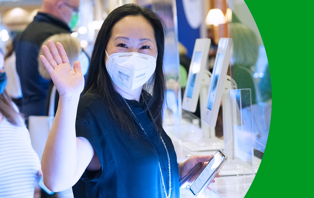 SmileCon 2021 attendee waving