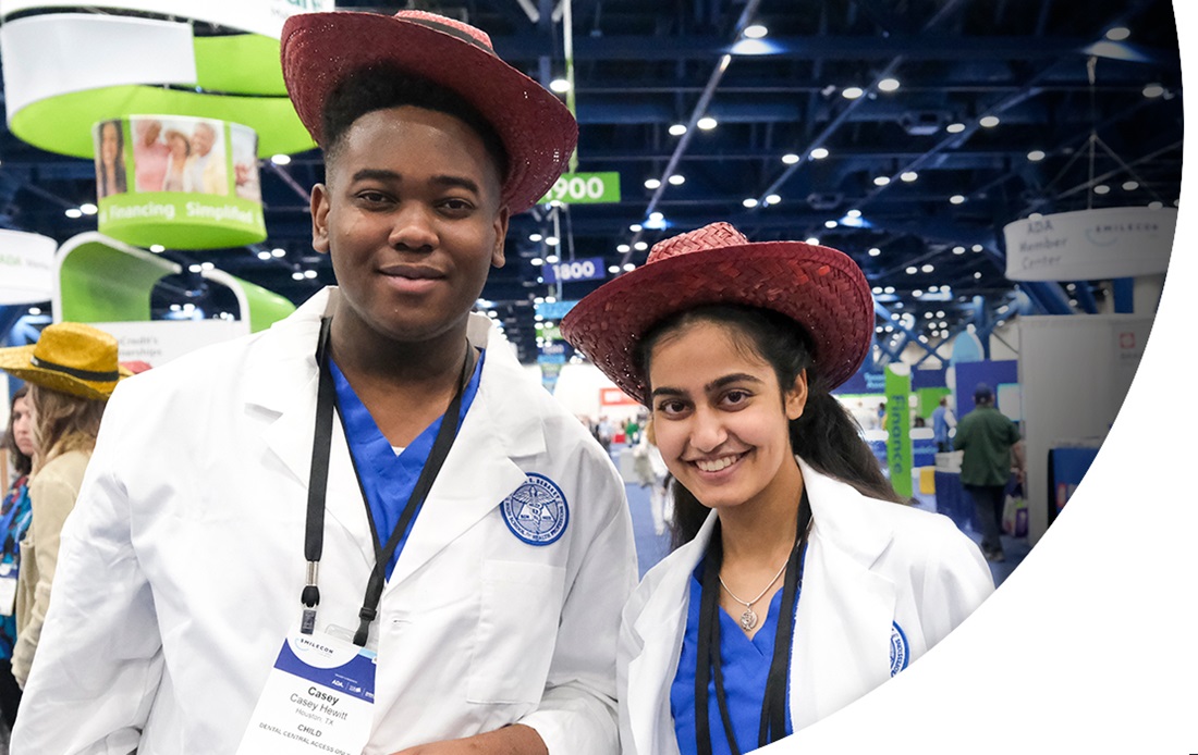 Attendees from SmileCon 2022 visiting Dental Central