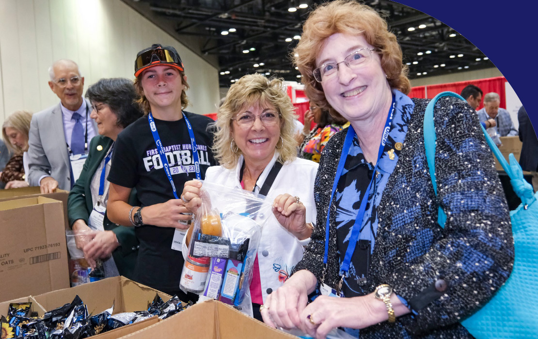 SmileCon attendees participate in a philanthropic event