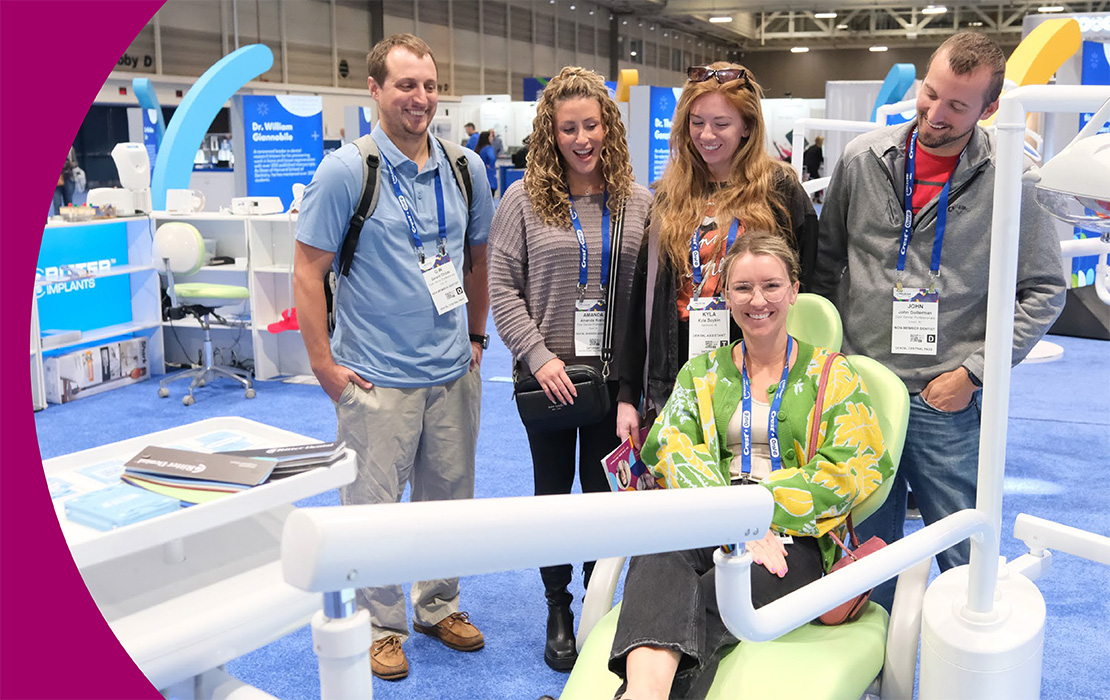 Image of group attending SmileCon