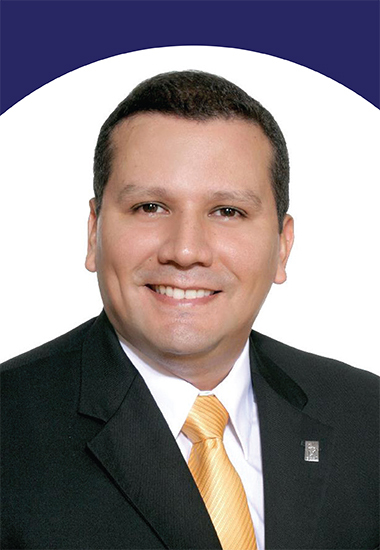A photographic portrait of ADA Smilecon 2022 scheduled speaker, Dr. Luis Aneyba