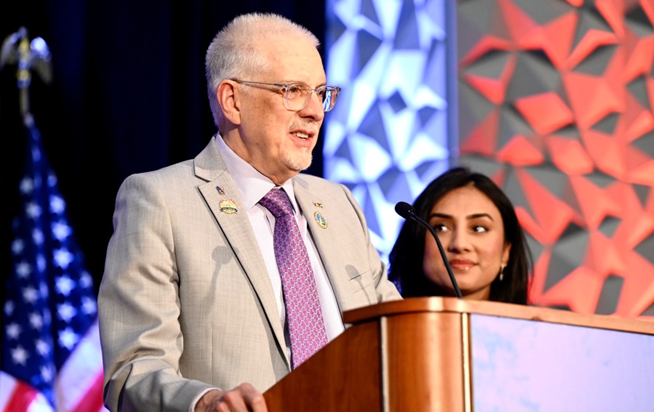 Photo of ADA President George Shepley and ASDA President Shafa Nathani