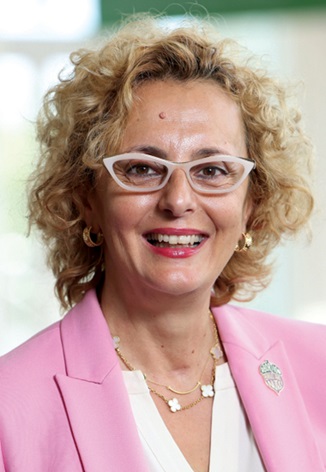 Dr. Effie Ioannidou headshot