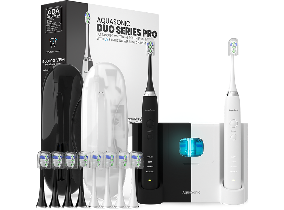 Image 5: AquaSonic Toothbrush